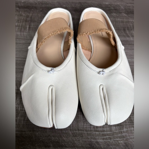 WoodchuckSato Women's White Fold Leather Tabi Mules With Beige Elastic Strap - Picture 6 of 12